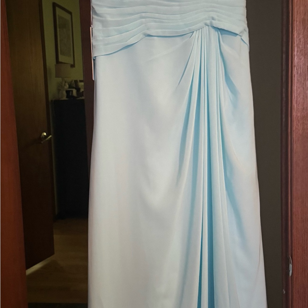 Elegant Light Blue Strapless Dress